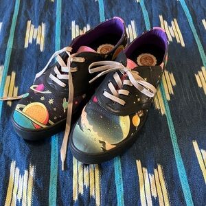 Hot Chocolate Design - Galactica Casual Sneakers